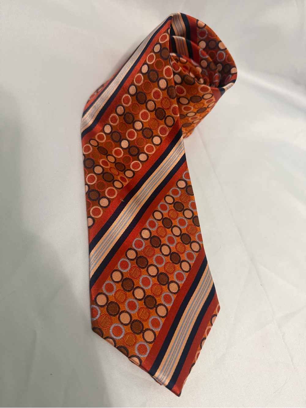 Steve Harvey collection Classic circle Orange Patterned Men's Tie - 621/2" 3.75"
